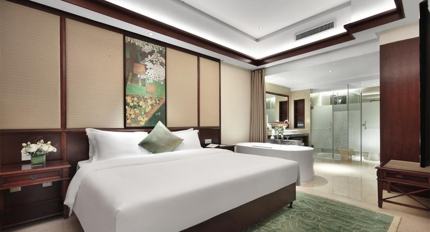 Yulong River Deluxe River view Suite