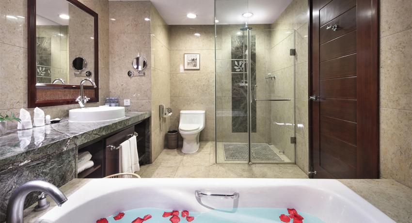 Yulong River Deluxe River view Suite