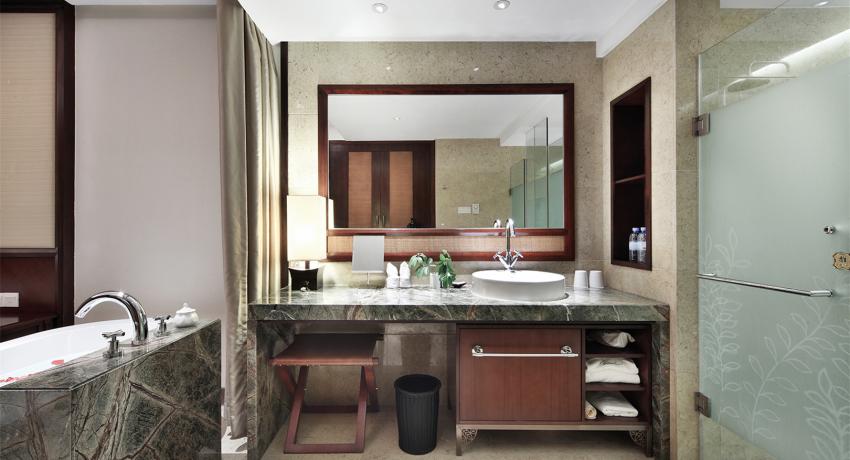 Yulong River Deluxe River view Suite