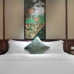 Yulong River Deluxe River view Suite