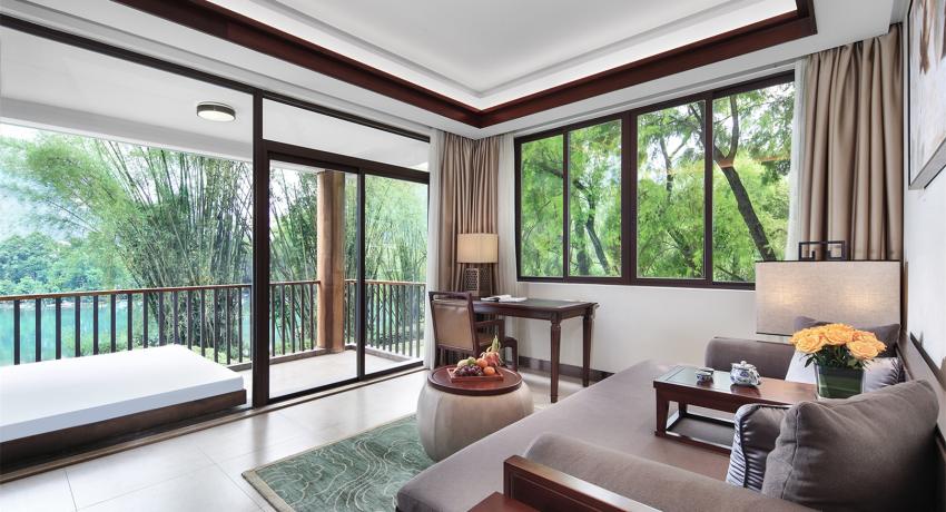 Yulong River View Suite