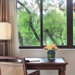 Yulong River View Suite