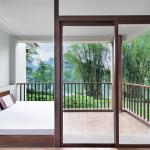 Yulong River View Suite